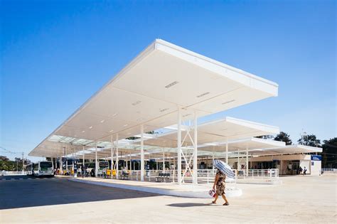 Terminal de ônibus Dra. Evangelina de Carvalho Passig / 23 SUL .